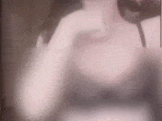 哇这就是传说中的美女大胸被揉舒服 gif 动态图吗？简直太火辣了