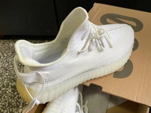 YEEZY350V1 亚洲，引领潮流新时尚