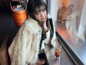 越南女 rapper diss 大阿拉伯，潮牌服饰引领时尚潮流