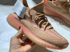 Yeezy 亚洲限定和美洲限定，采用独特设计，彰显个性品味